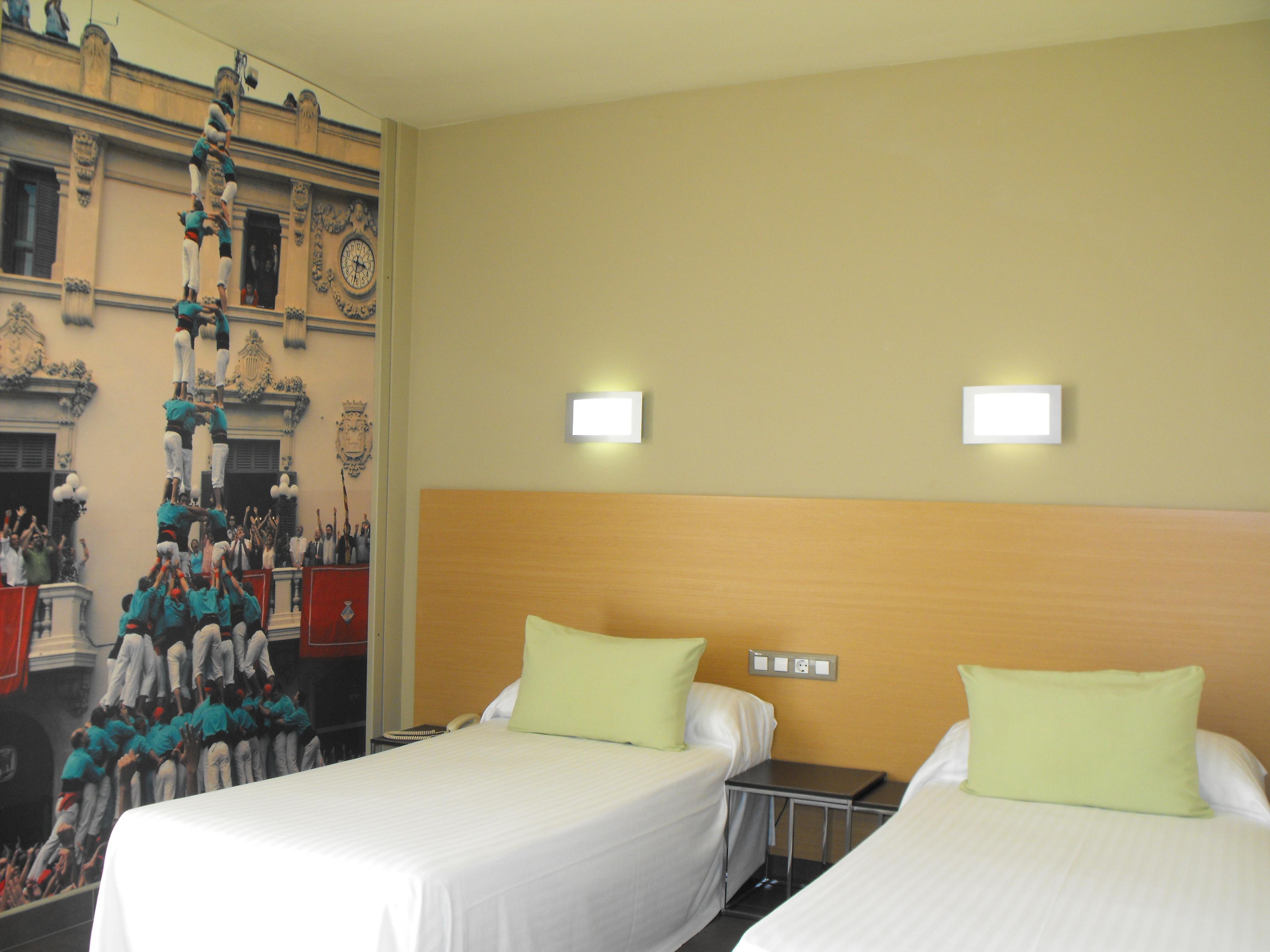 וילפרנקה דל פנדס Hotel Pere III El Gran מראה חיצוני תמונה