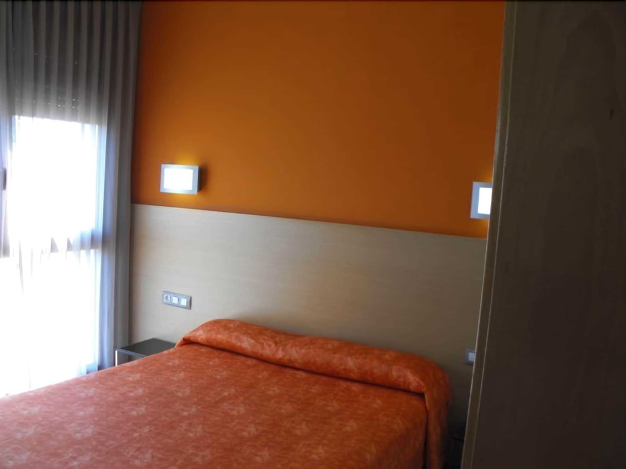 וילפרנקה דל פנדס Hotel Pere III El Gran מראה חיצוני תמונה